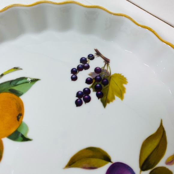 Evesham Gold Quiche Tarte Pie Porcelain Royal Worcester Fruit Gold Trim 8”1/2 - Picture 3 of 6